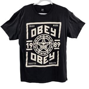 OBEY Black & White Graphic T-Shirt 1989 Trademark Trusted Quality Men's Size L